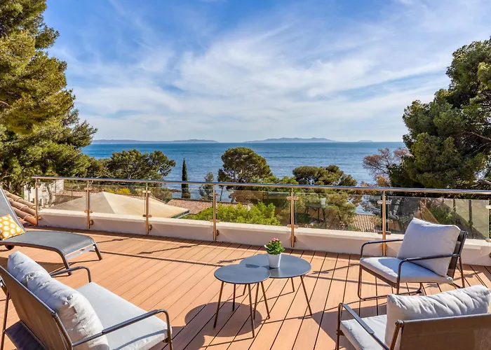 Le Du Domaine Du Soleil * ル・ラヴァンドゥー